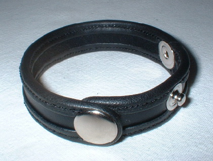 Cock-ring cuir noir liser noir