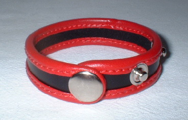 Cock-ring cuir noir liser rouge
